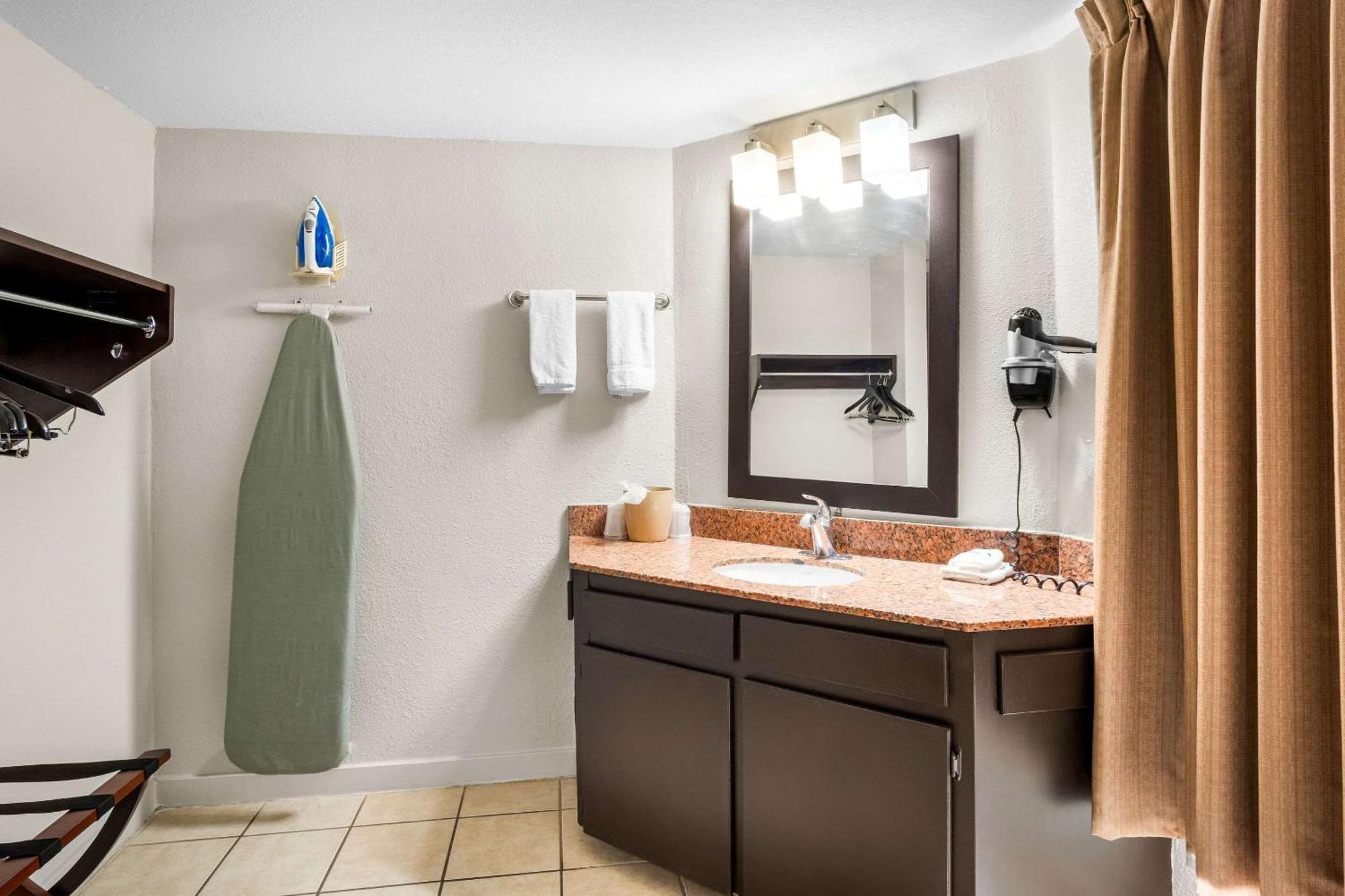 Rodeway Inn Waco Eksteriør billede